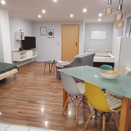 Ferienwohnung Haiber - Remseck Remseck am Neckar المظهر الخارجي الصورة