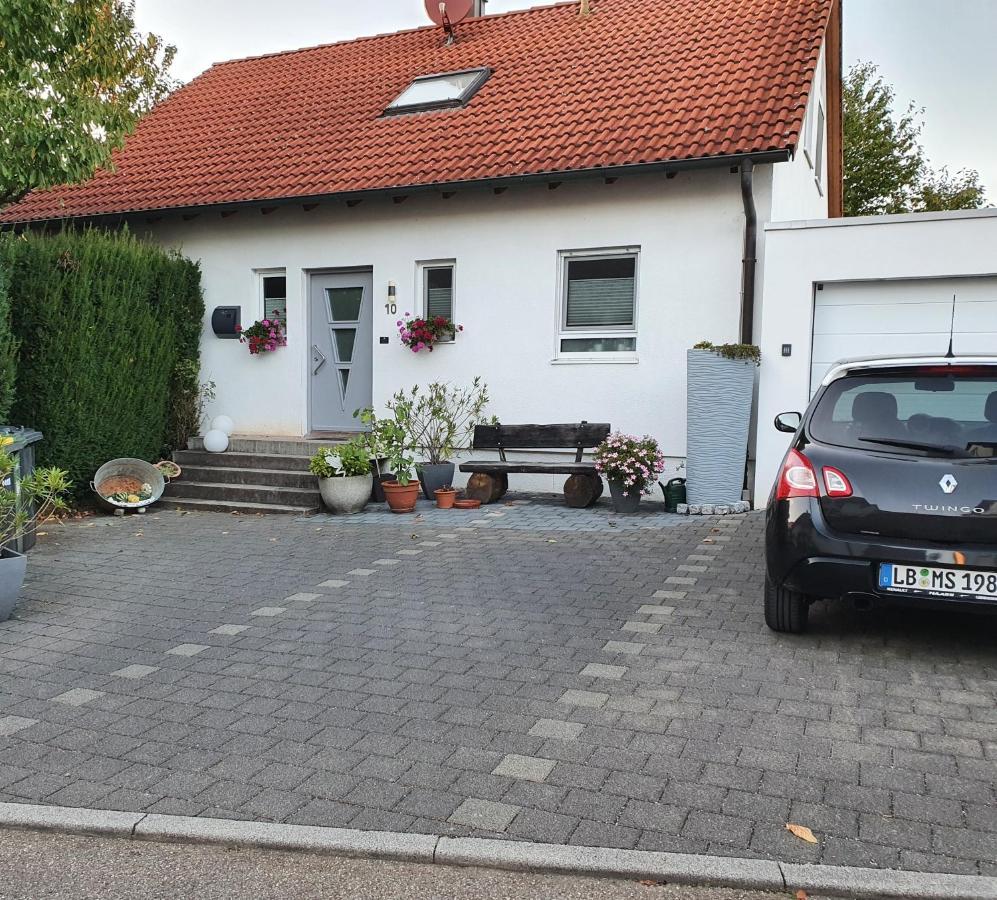 Ferienwohnung Haiber - Remseck Remseck am Neckar المظهر الخارجي الصورة